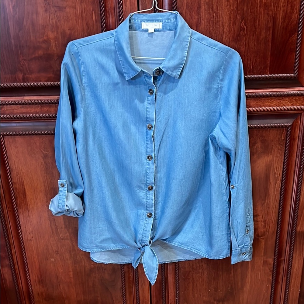 Blu Pepper Blue Distresed denim Blouse Elegant and Versatile